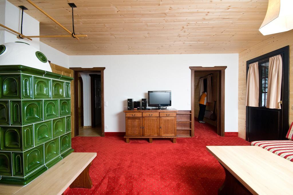 Alpenhaeuser Marcius Sonnenalpe Nassfeld Kamer foto