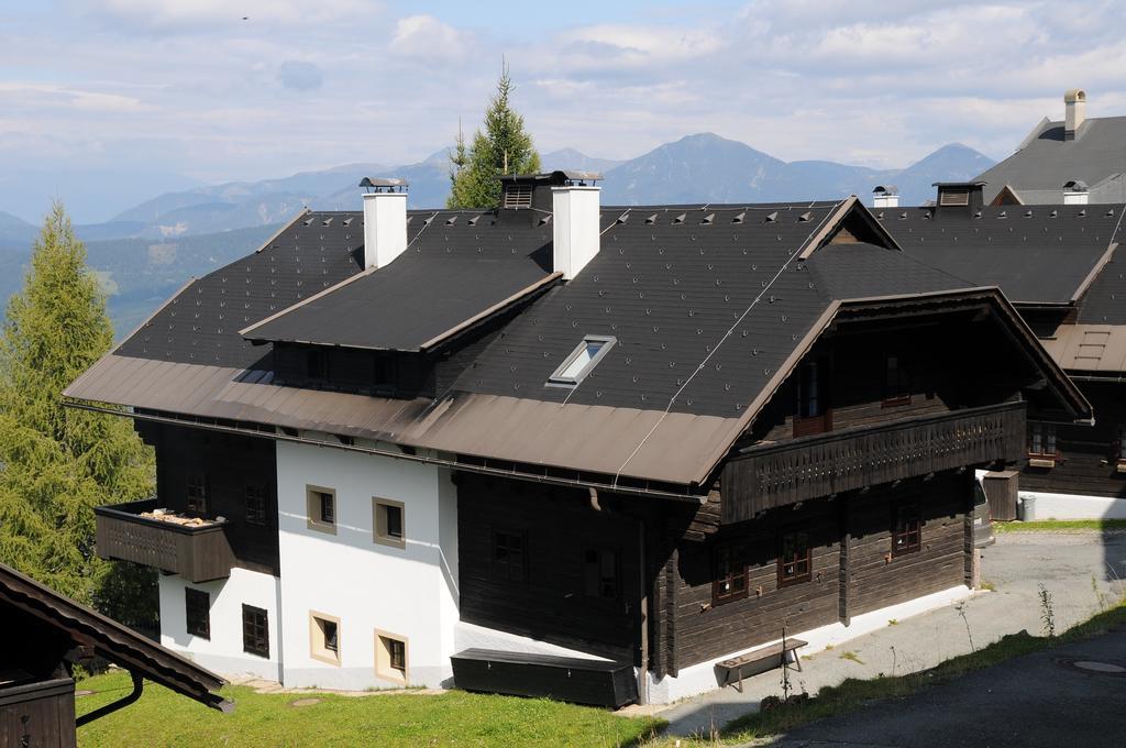 Alpenhaeuser Marcius Sonnenalpe Nassfeld Buitenkant foto